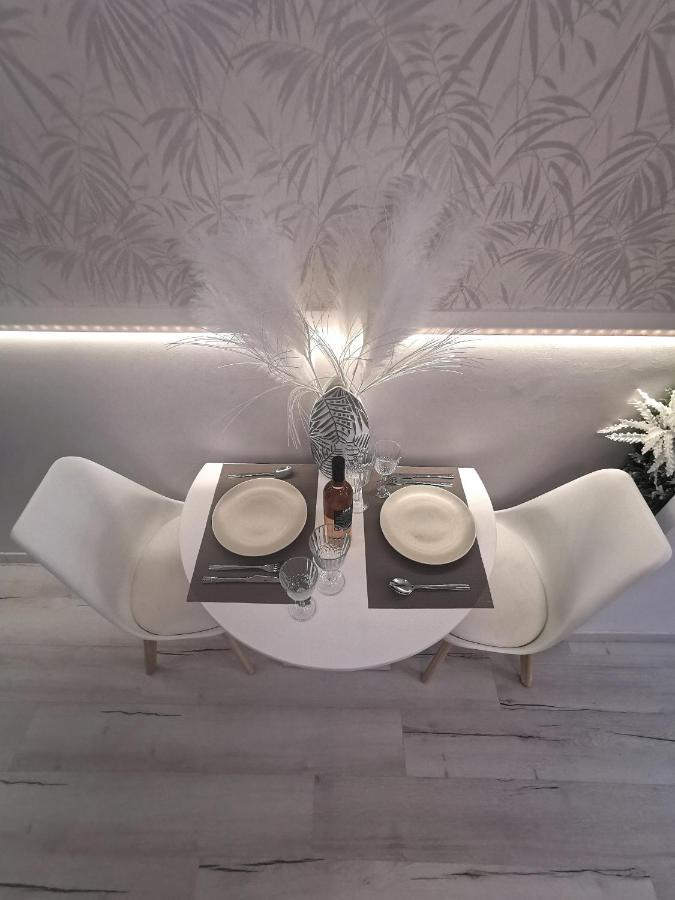 Lindy V Apartment Athens Ngoại thất bức ảnh